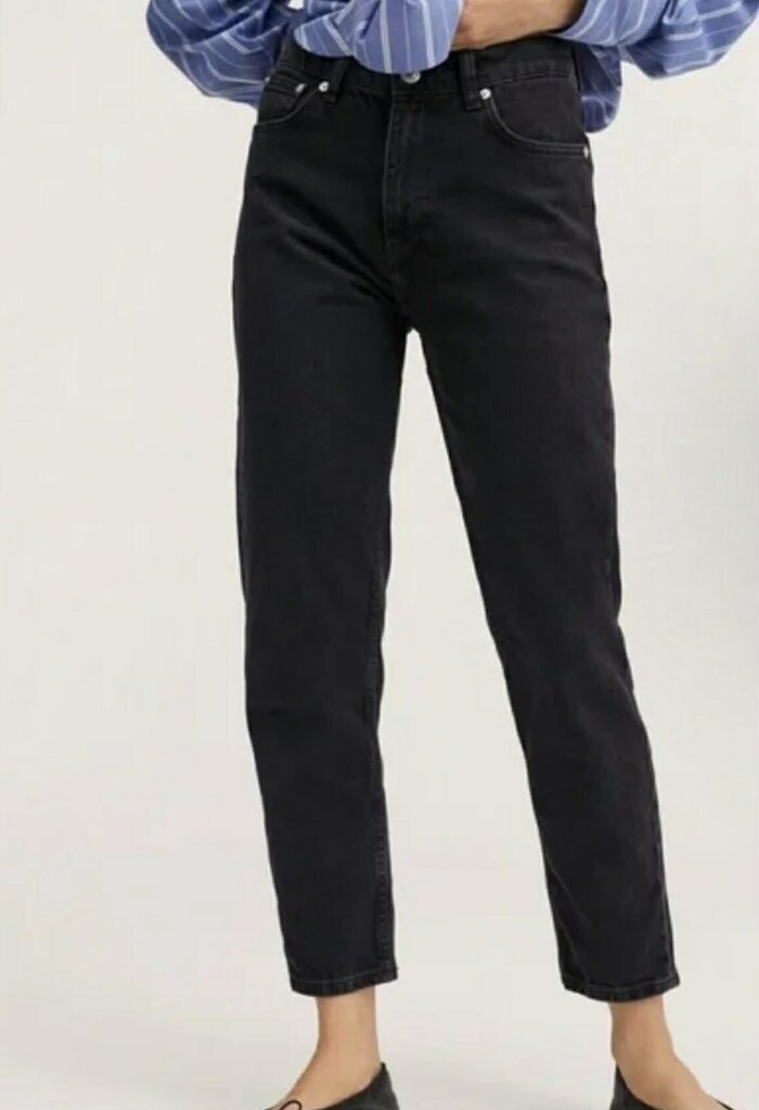 MNG Mom Jeans - Size 8