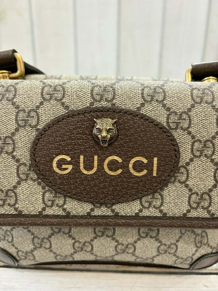 Gucci GG Neo Supreme Crossbody