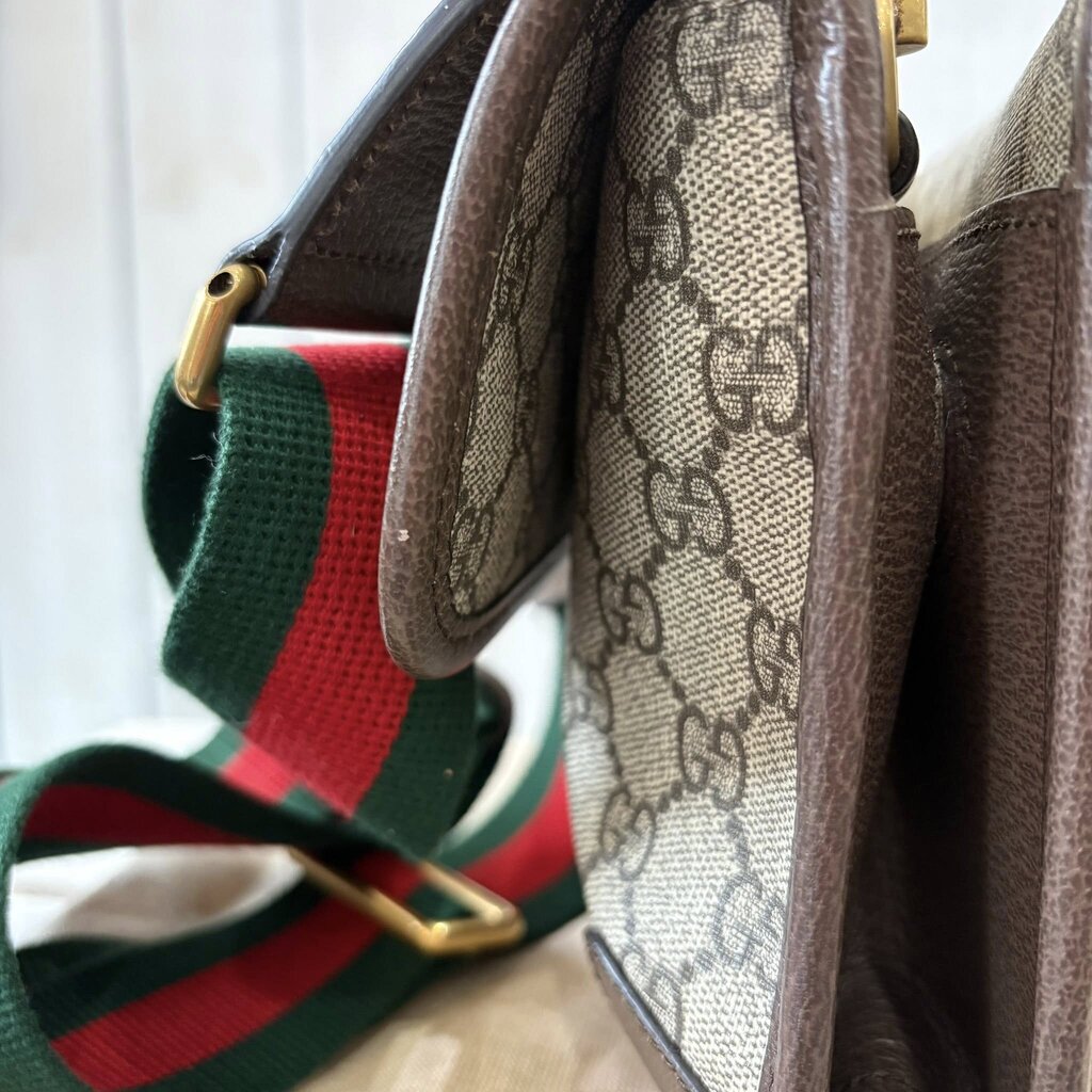Gucci GG Neo Supreme Crossbody
