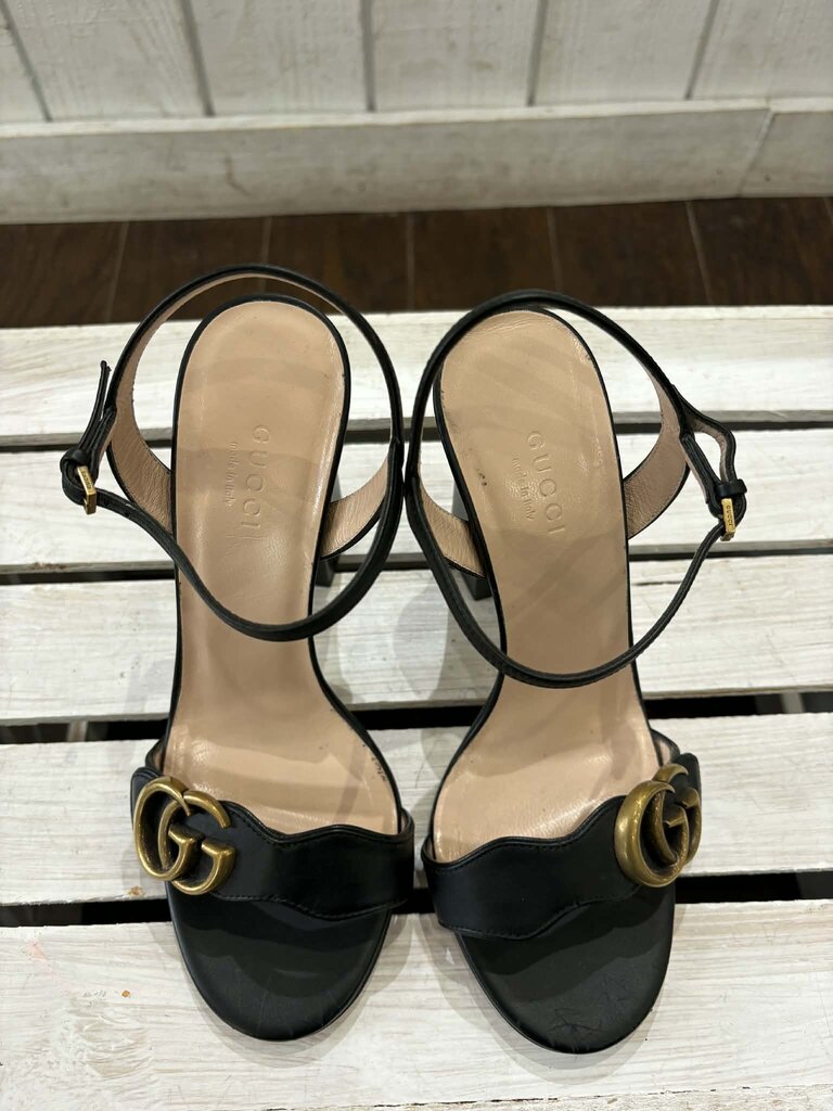 Gucci Double G Logo Leather Sandals - Size 36