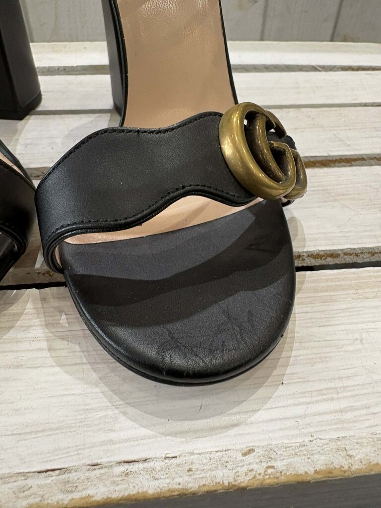 Gucci Double G Logo Leather Sandals - Size 36