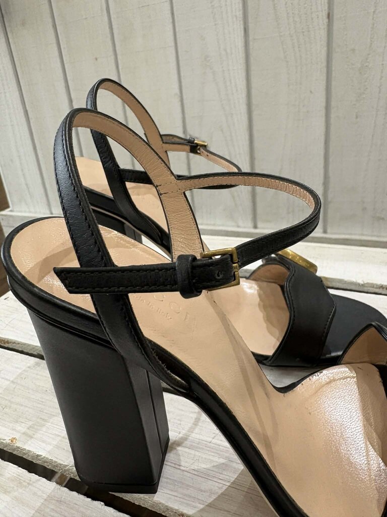 Gucci Double G Logo Leather Sandals - Size 36