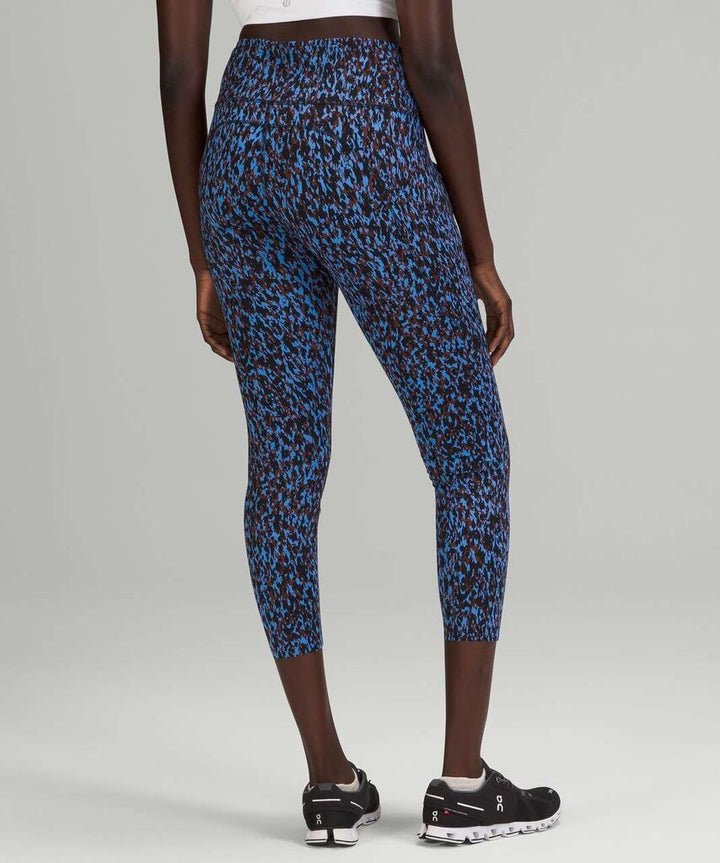 Lululemon Swift Speed High-Rise Crop 21" in Leopard Camo Blue Nile Multi - Size 4(Retails for $128)