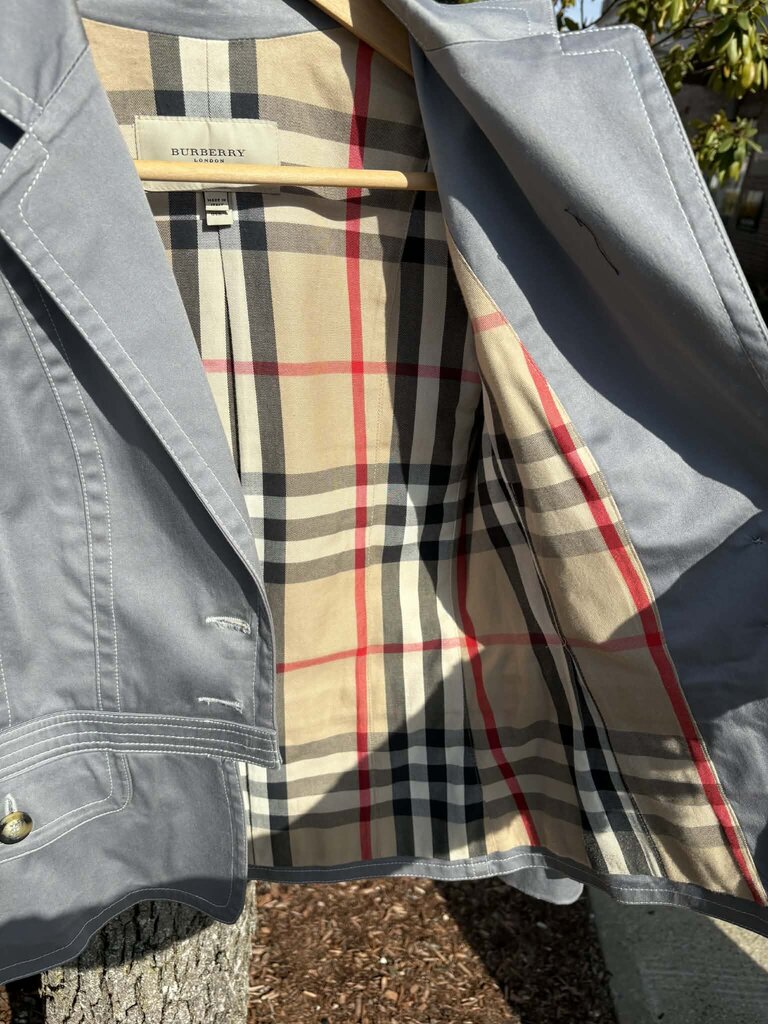 Burberry Fit & Flare Contrast Stitching Blazer - Size 6