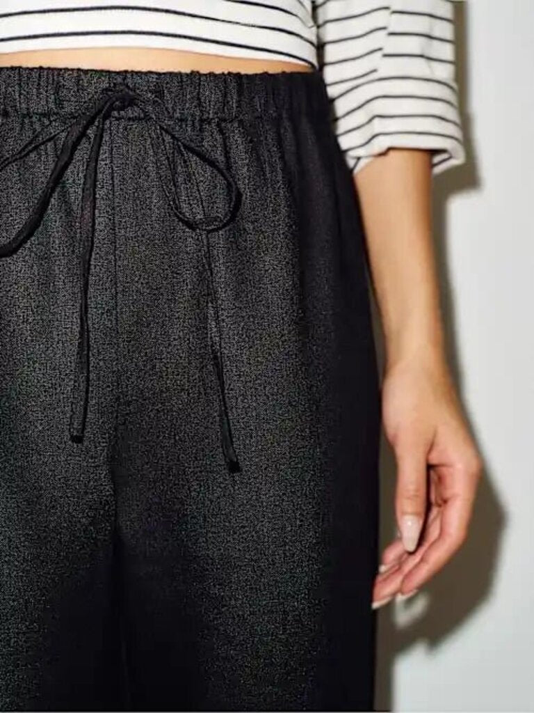 Reformation Olina Linen Pants - Size Medium (Retails for $188)