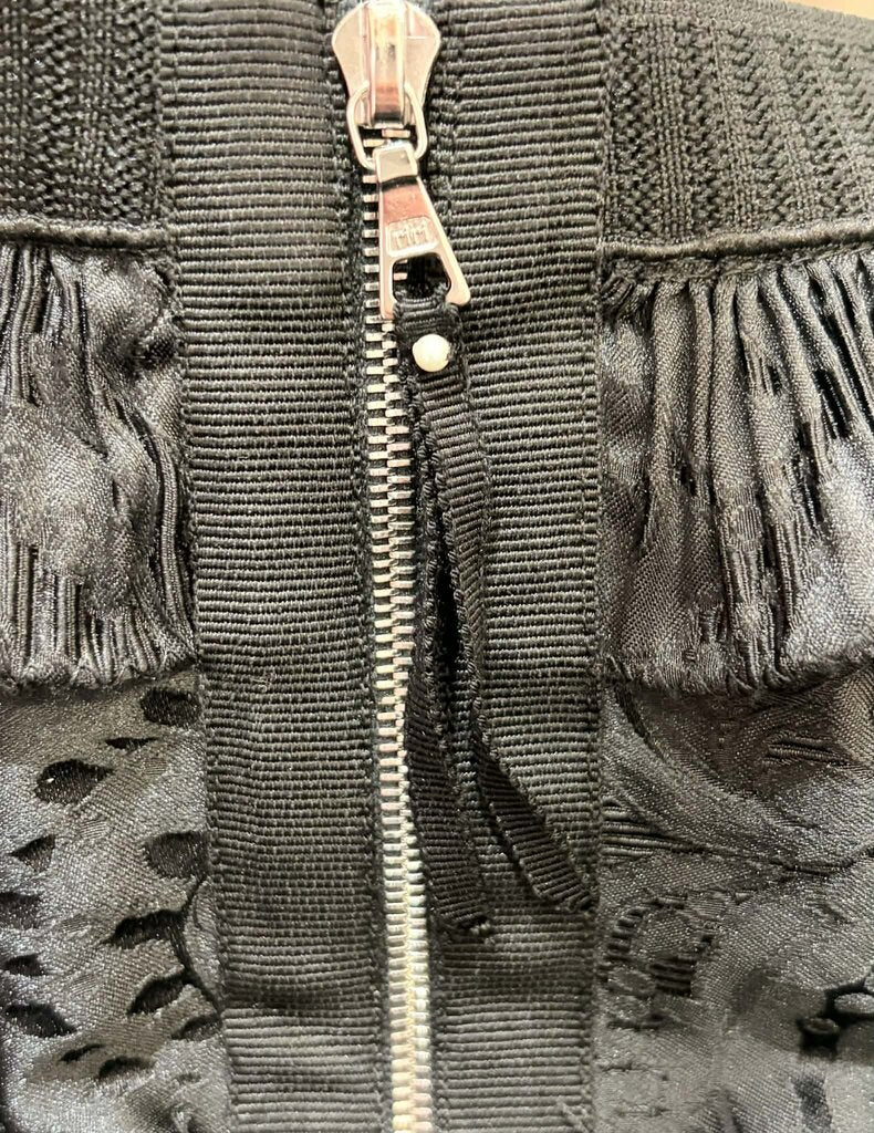 Marc Jacobs NWT Bubble Mini Skirt - Size 6