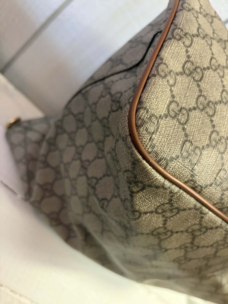 Gucci GG Supreme Monogram Soft Medium Crossbody Tote