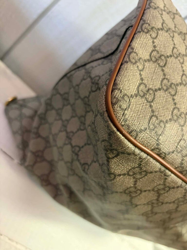 Gucci GG Supreme Monogram Soft Medium Crossbody Tote