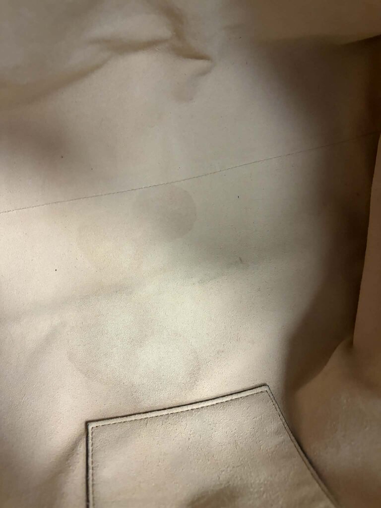 Gucci GG Supreme Monogram Soft Medium Crossbody Tote