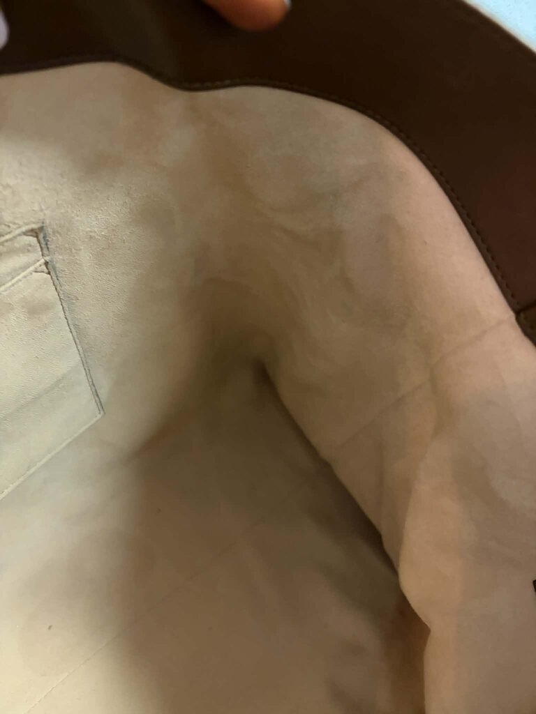 Gucci GG Supreme Monogram Soft Medium Crossbody Tote