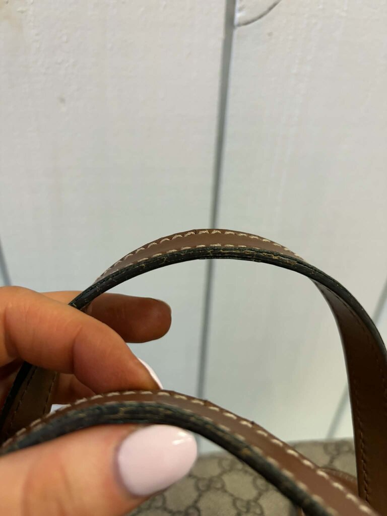 Gucci GG Supreme Monogram Soft Medium Crossbody Tote