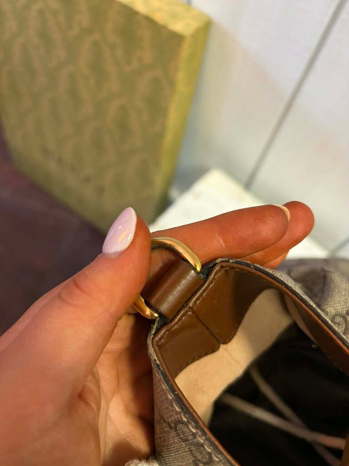 Gucci GG Supreme Monogram Soft Medium Crossbody Tote