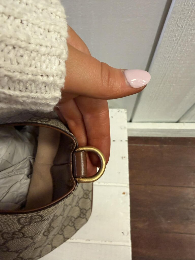 Gucci GG Supreme Monogram Soft Medium Crossbody Tote