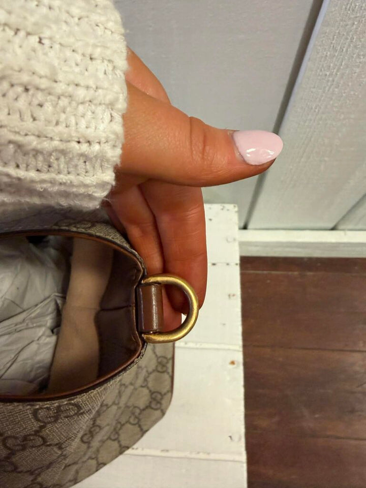 Gucci GG Supreme Monogram Soft Medium Crossbody Tote