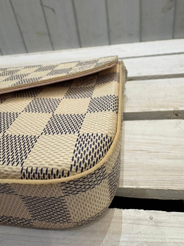 Louis Vuitton Damier Azur Pochette Felicie