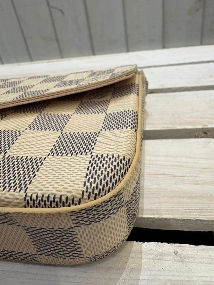 Louis Vuitton Damier Azur Pochette Felicie