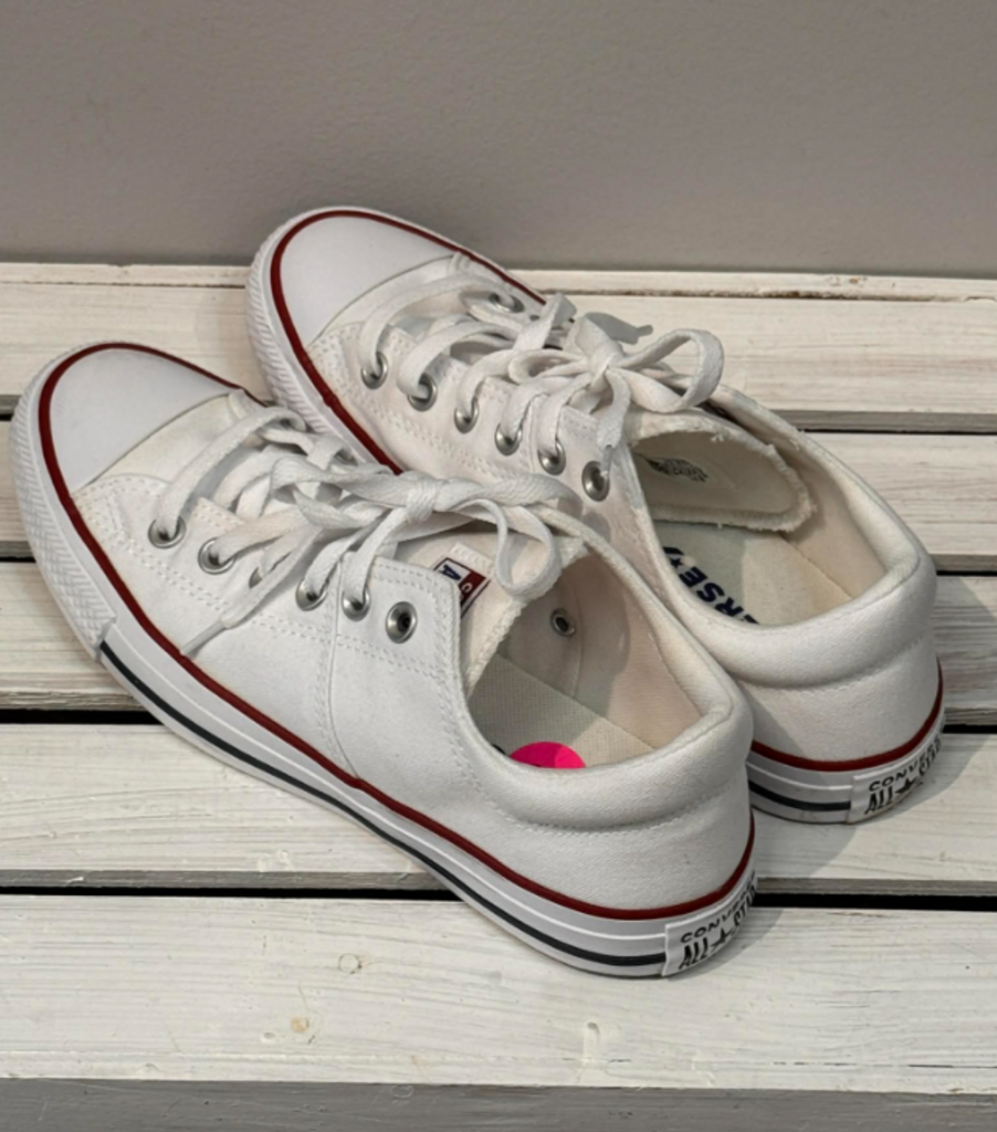 Converse Chuck taylor All Star Madison Low Top Sneakers - Size 9