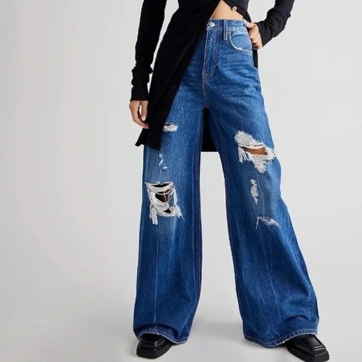 Free People Ellie Distressed Wide Leg Jeans in Cerulean - Size 26