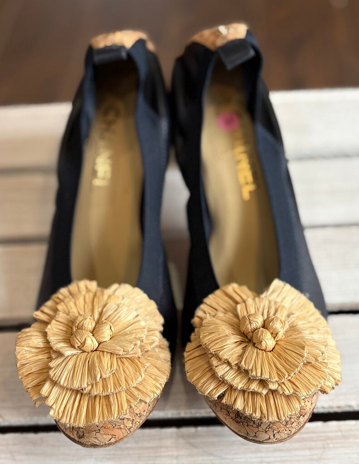Chanel Navy Leather And Raffia Camellia Scrunch Cork Block Heel Pumps - Size 39