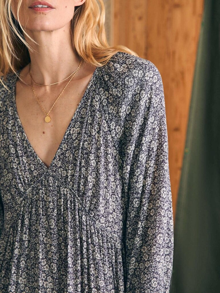 Faherty Sirene Dress in Navy Ditsy Floral - Size Small