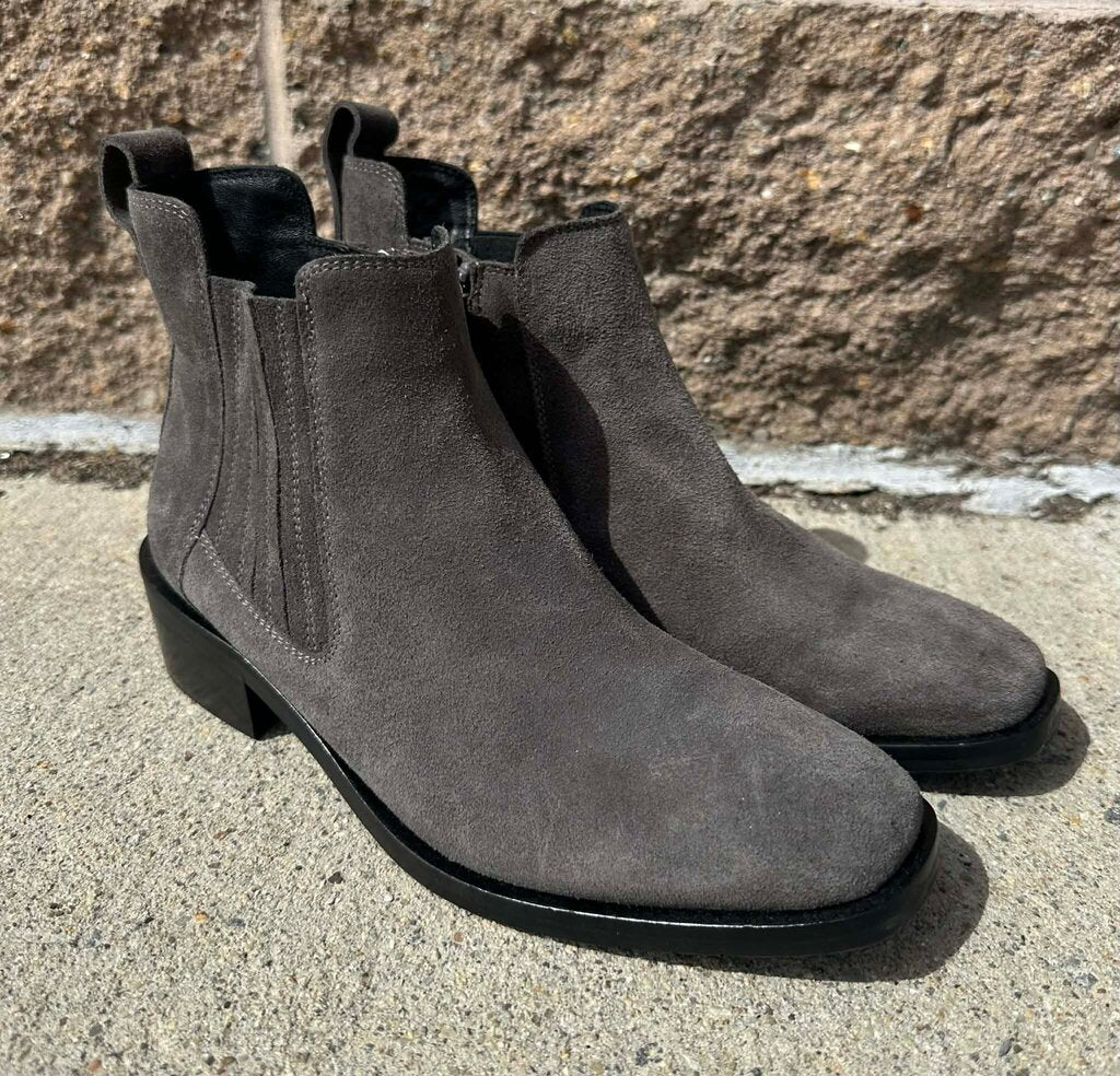 Aquatalia Carmie Suede Ankle Booties - Size 7.5