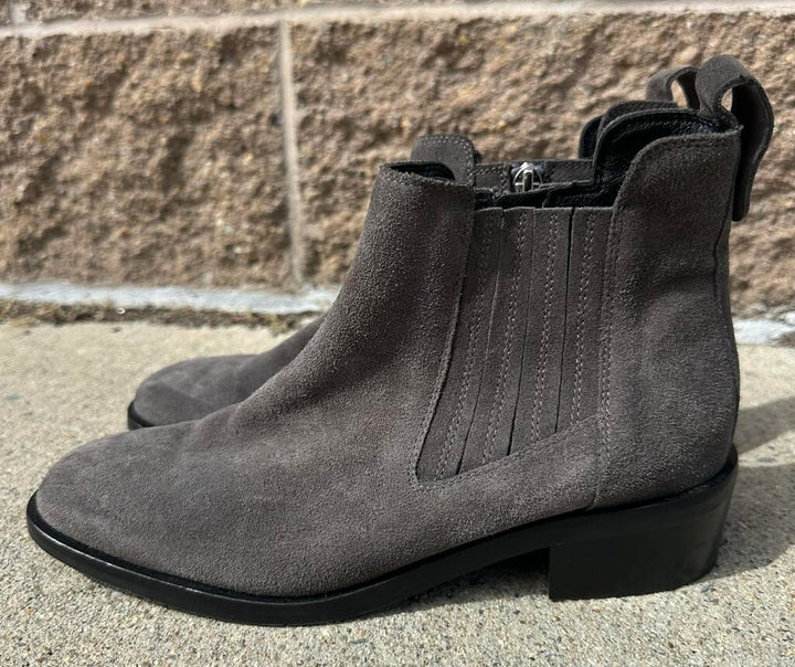 Aquatalia Carmie Suede Ankle Booties - Size 7.5