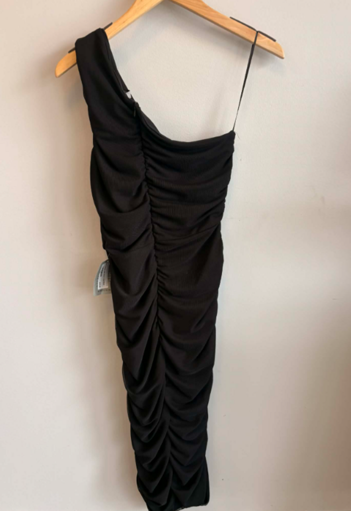 Love x Design NWT Dress - Size Large