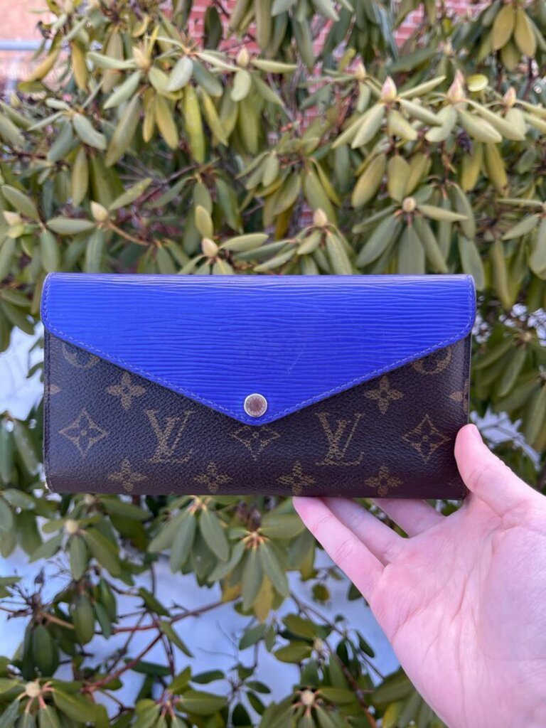 Louis Vuitton Marie-Lou Wallet