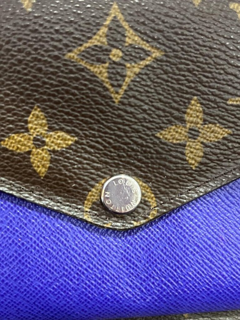 Louis Vuitton Marie-Lou Wallet