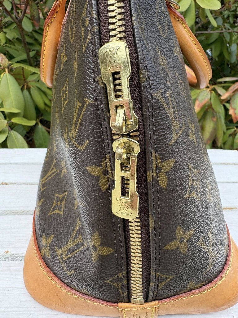 Louis Vuitton Monogram Alma PM