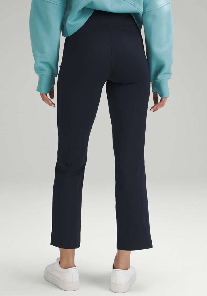 Lululemon NWT Smooth Fit Pull-On High-Rise Cropped Pants in True Navy- Size 6