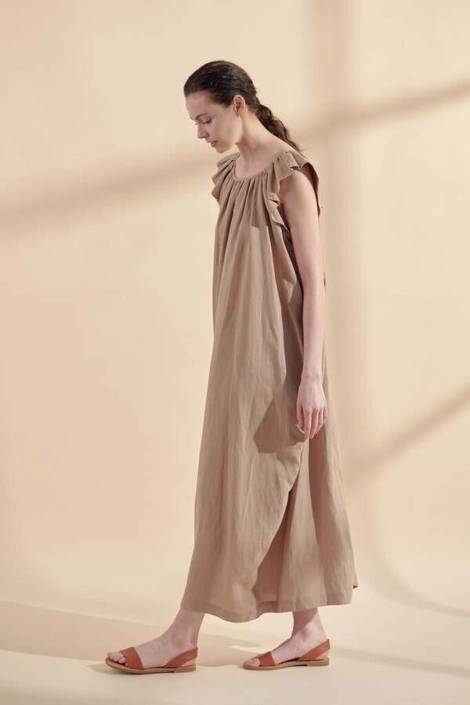 Amente Ruffle Sleeve Back Tie Midi Dress in Mocha (Retails $125) - Size Medium