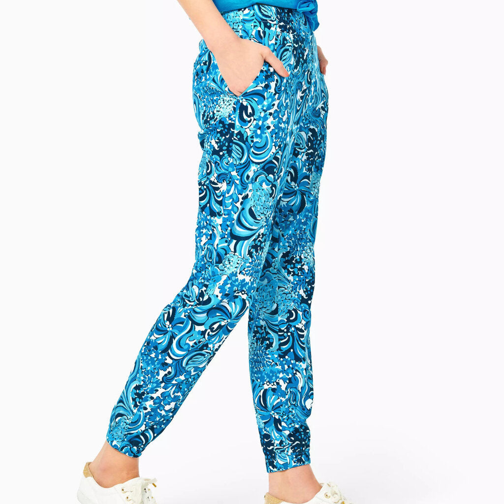 Lilly Pulitzer Rici Stretch Resort White Mermazing Pants (Retails $138) - Size Large