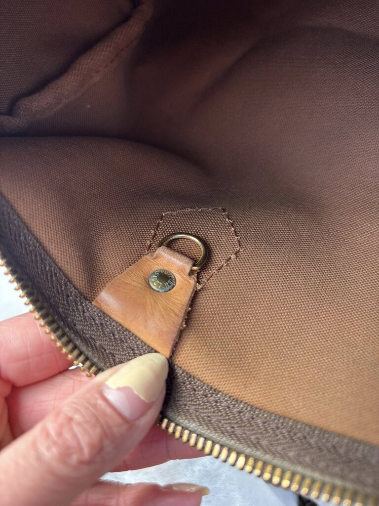 Louis Vuitton Monogram Speedy 30