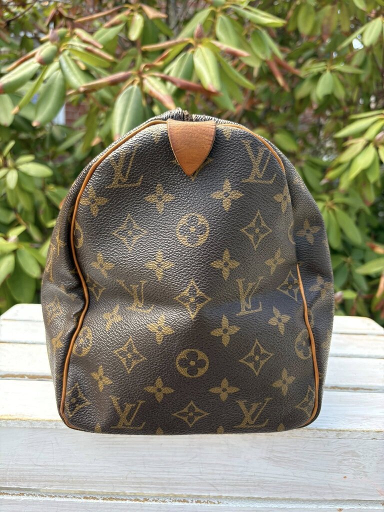 Louis Vuitton Monogram Speedy 30