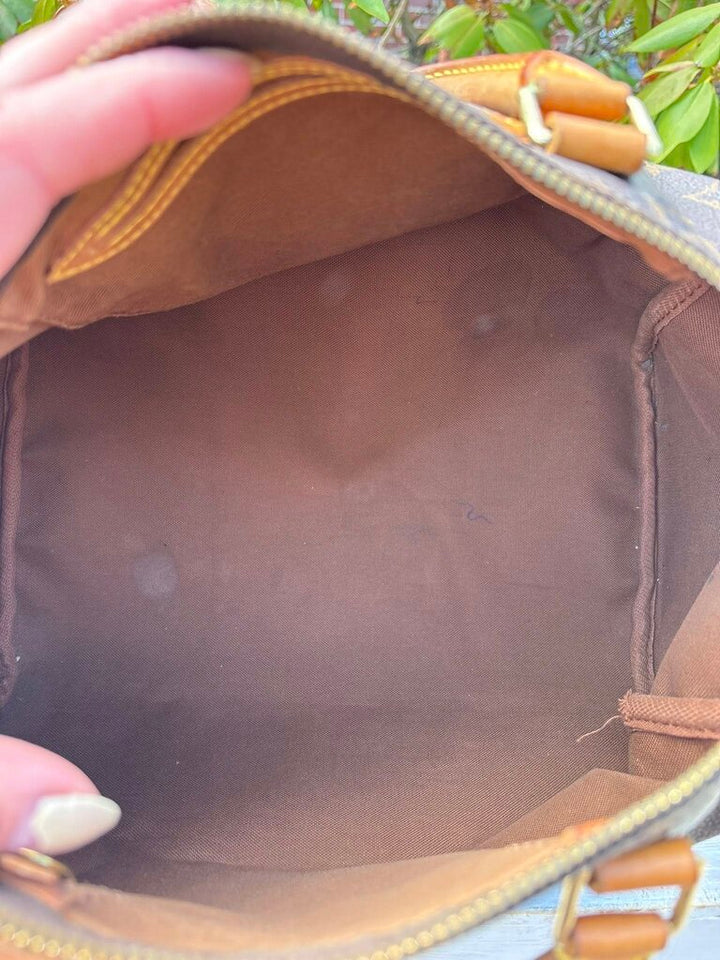Louis Vuitton Monogram Speedy 30