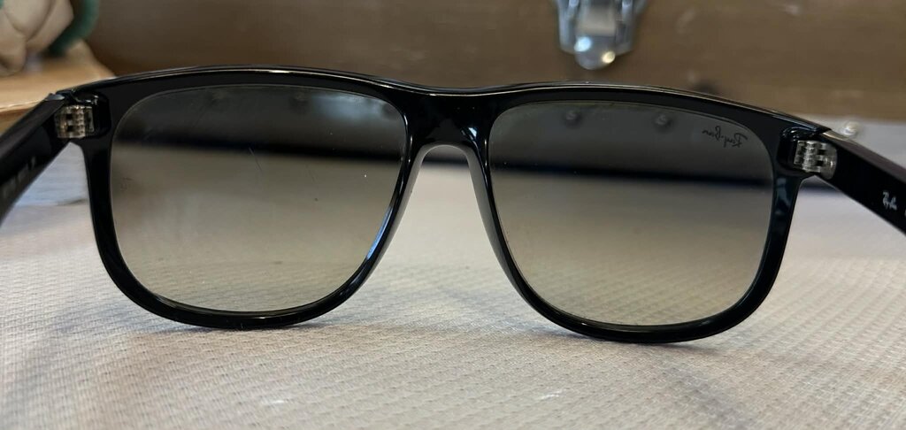 Rayban Boyfriend Sunnies w/ case