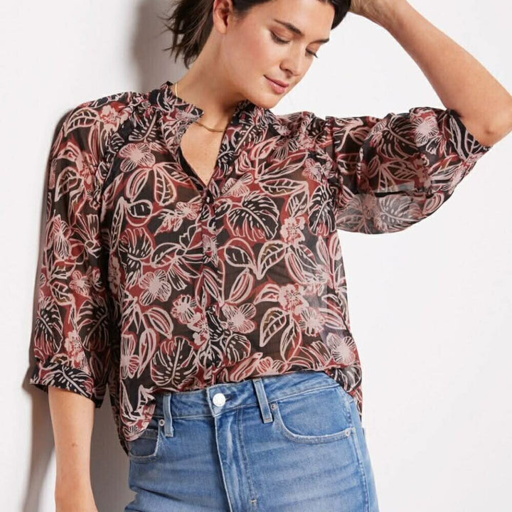 Evereve Kenzie Sheer Blouse - Size Small