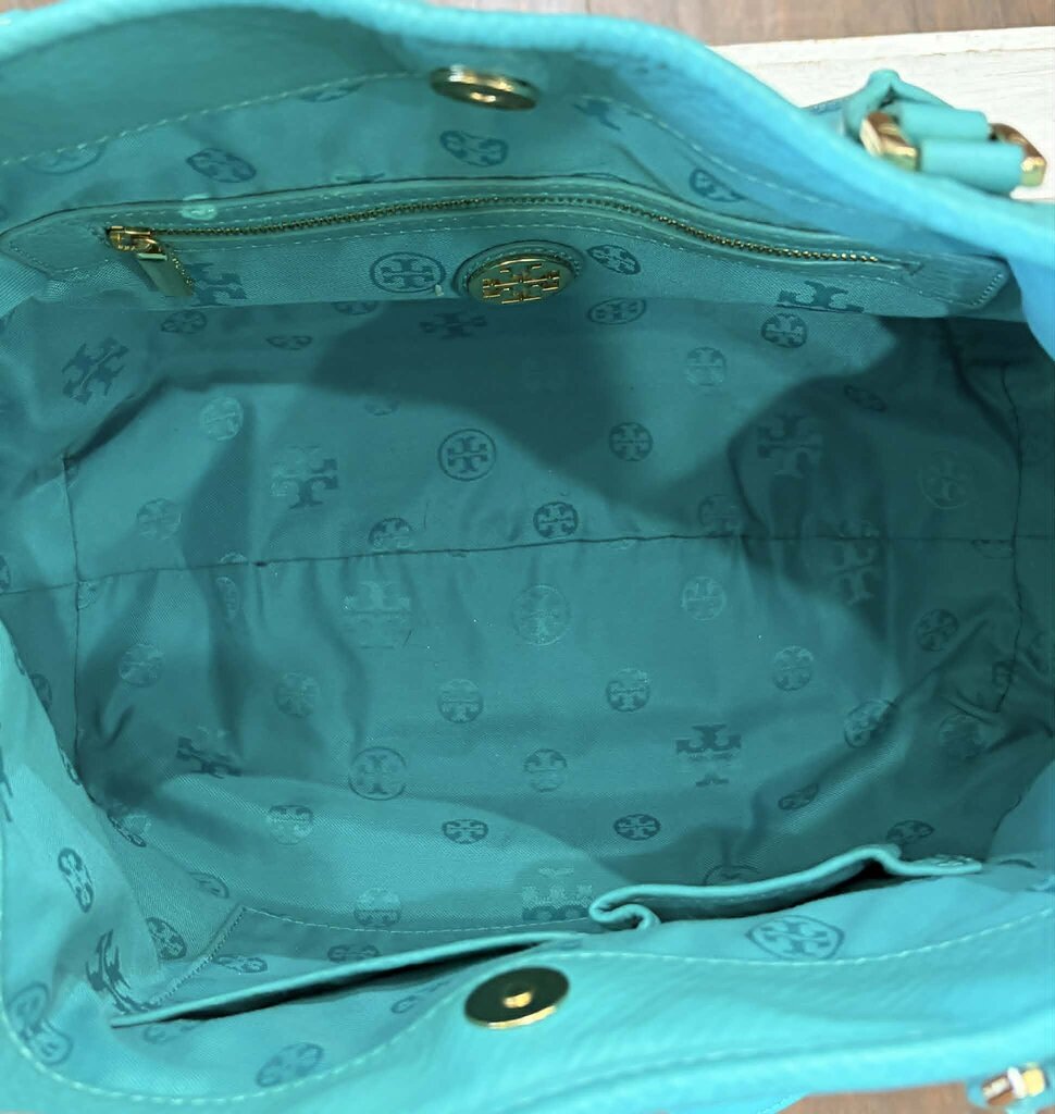 Tory Burch Amanda Classic Handle Hobo Bag