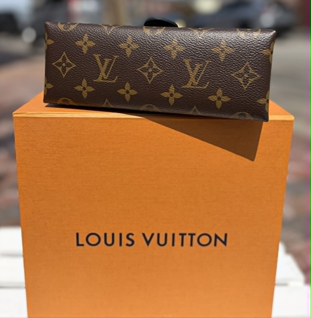 Louis Vuitton Locky BB Satchel