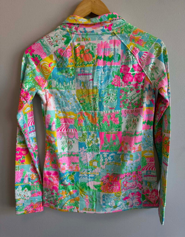 Lilly Pulitzer NWT UPF 50+ Captain Pullover in Pop Up Lilly State Of Mind - Size XXS (retails for $118)