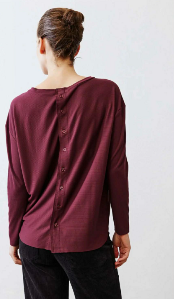 Ruti Essential Top With Buttons In The Back - Size Medium