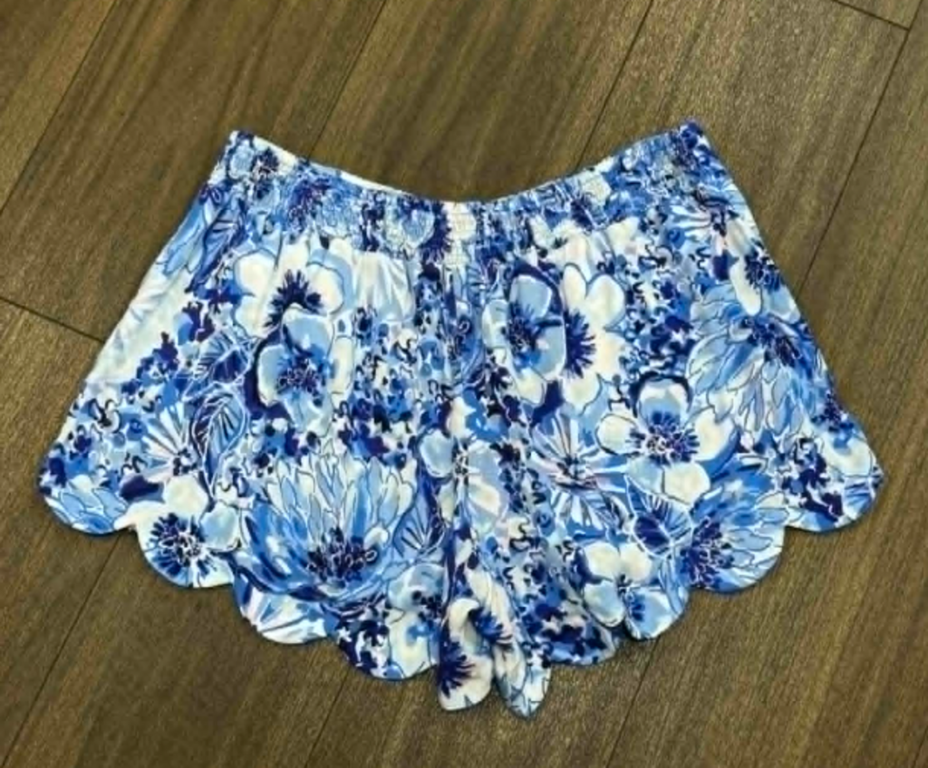 Lilly Pulitzer Dahlia Shorts In Catch And Keep Floral - Size Large