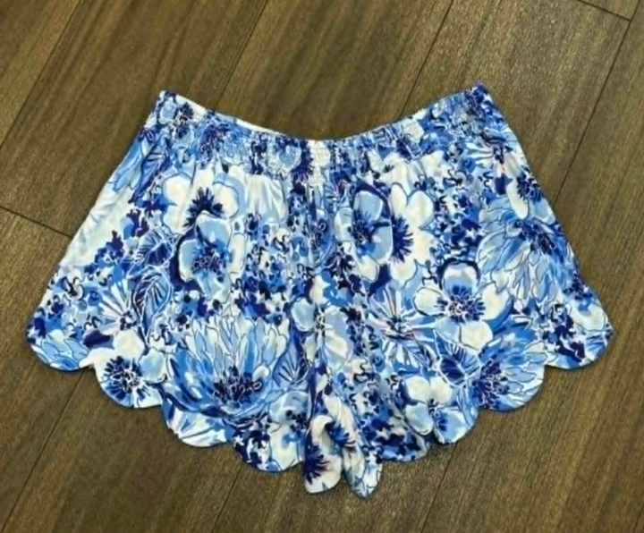 Lilly Pulitzer Dahlia Shorts In Catch And Keep Floral - Size Large