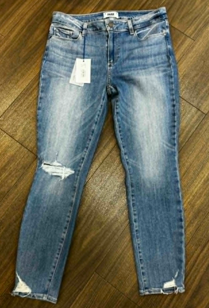 Paige Verdugo Ankle Ariza Destructed NWT Jean - Size 32
