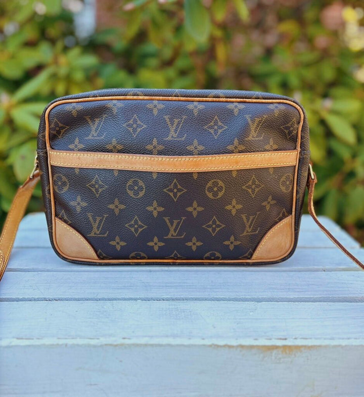 Louis Vuitton Monogram Trocadero 27 Crossbody