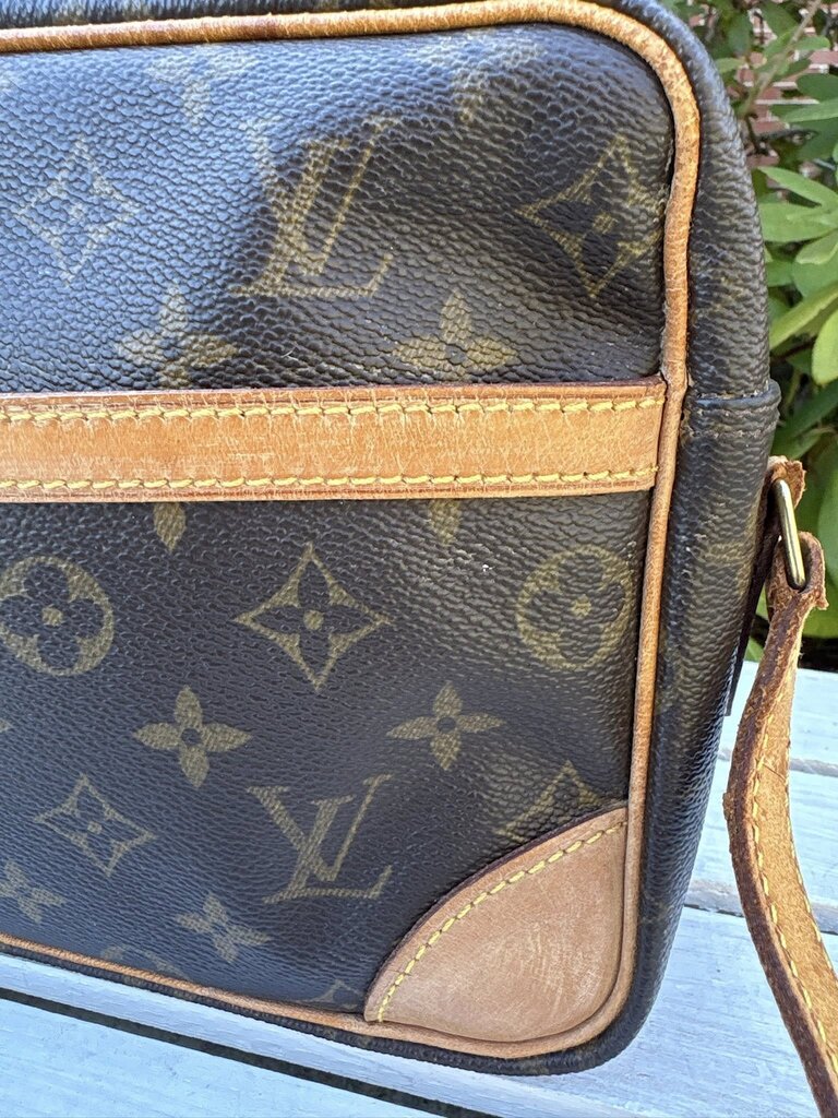 Louis Vuitton Monogram Trocadero 27 Crossbody