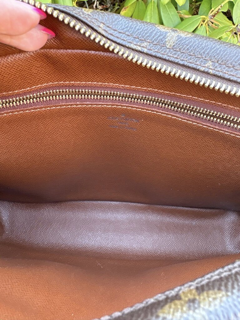Louis Vuitton Monogram Trocadero 27 Crossbody