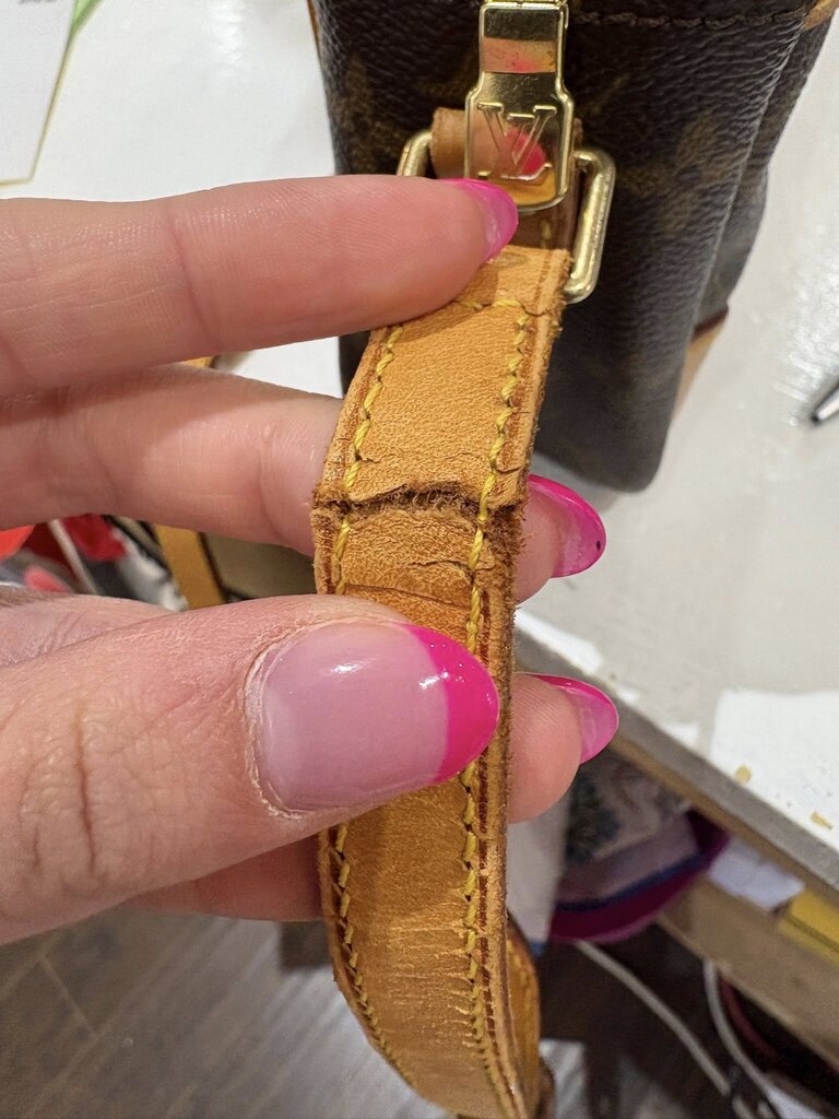 Louis Vuitton Monogram Trocadero 27 Crossbody