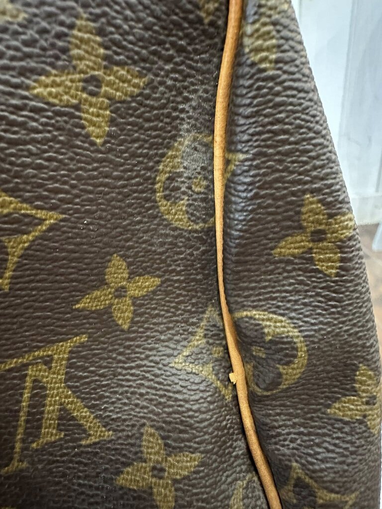 Louis Vuitton Monogram Keepall